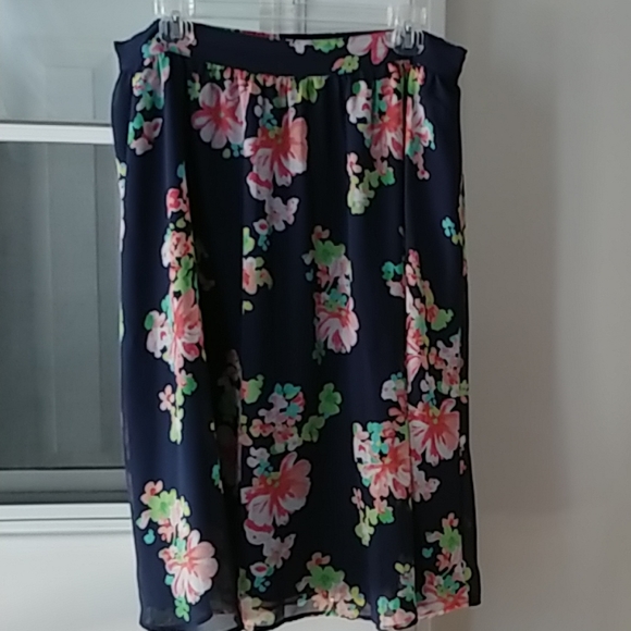MIDI SKIRT CHARTER CLUB